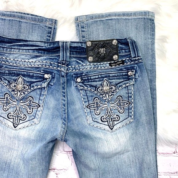 🚫SOLD! 👖I•MISS ME•I Light Wash Boot Cut 28x34 👖 - Picture 2 of 8